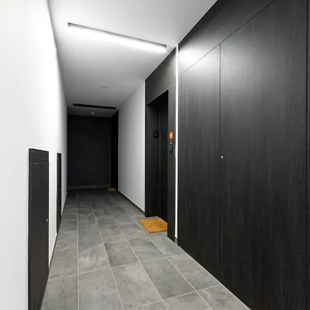 Modern With The River View Daire Wroclaw